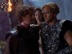 extant_XenaWarriorPrincess_1x12-BewareGreeksBearingGifts_1355