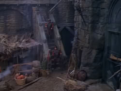 extant_XenaWarriorPrincess_1x12-BewareGreeksBearingGifts_1370