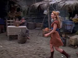 extant_XenaWarriorPrincess_1x12-BewareGreeksBearingGifts_1381
