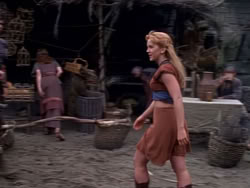 extant_XenaWarriorPrincess_1x12-BewareGreeksBearingGifts_1383