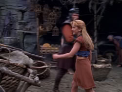 extant_XenaWarriorPrincess_1x12-BewareGreeksBearingGifts_1384