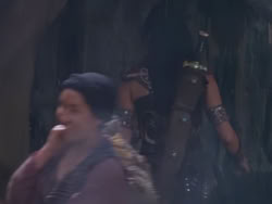 extant_XenaWarriorPrincess_1x12-BewareGreeksBearingGifts_1752