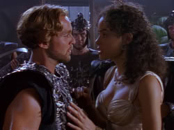 extant_XenaWarriorPrincess_1x12-BewareGreeksBearingGifts_1940