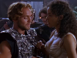 extant_XenaWarriorPrincess_1x12-BewareGreeksBearingGifts_1942