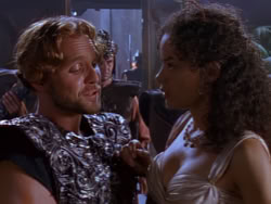 extant_XenaWarriorPrincess_1x12-BewareGreeksBearingGifts_1947