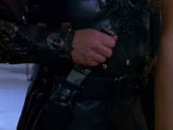 extant_XenaWarriorPrincess_1x12-BewareGreeksBearingGifts_1962