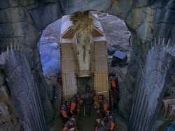 extant_XenaWarriorPrincess_1x12-BewareGreeksBearingGifts_2003