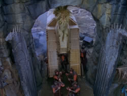 extant_XenaWarriorPrincess_1x12-BewareGreeksBearingGifts_2005