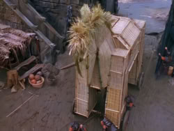extant_XenaWarriorPrincess_1x12-BewareGreeksBearingGifts_2042