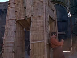 extant_XenaWarriorPrincess_1x12-BewareGreeksBearingGifts_2129