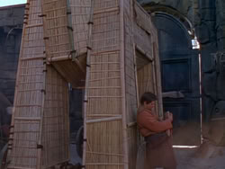 extant_XenaWarriorPrincess_1x12-BewareGreeksBearingGifts_2130