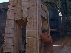 extant_XenaWarriorPrincess_1x12-BewareGreeksBearingGifts_2131