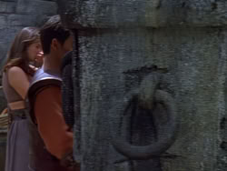 extant_XenaWarriorPrincess_1x12-BewareGreeksBearingGifts_2347