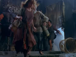 extant_XenaWarriorPrincess_1x12-BewareGreeksBearingGifts_2583