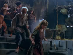 extant_XenaWarriorPrincess_1x12-BewareGreeksBearingGifts_2585