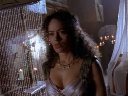 extant_XenaWarriorPrincess_1x12-BewareGreeksBearingGifts_2613
