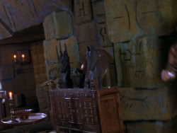 extant_XenaWarriorPrincess_1x12-BewareGreeksBearingGifts_2624