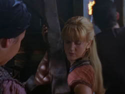 extant_XenaWarriorPrincess_1x12-BewareGreeksBearingGifts_2649