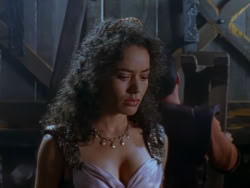 extant_XenaWarriorPrincess_1x12-BewareGreeksBearingGifts_2673
