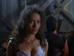 extant_XenaWarriorPrincess_1x12-BewareGreeksBearingGifts_2675