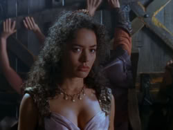 extant_XenaWarriorPrincess_1x12-BewareGreeksBearingGifts_2681