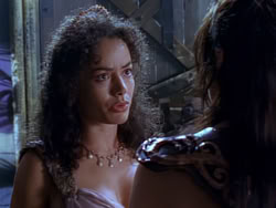 extant_XenaWarriorPrincess_1x12-BewareGreeksBearingGifts_2750
