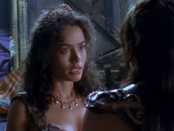 extant_XenaWarriorPrincess_1x12-BewareGreeksBearingGifts_2753