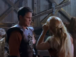 extant_XenaWarriorPrincess_1x12-BewareGreeksBearingGifts_2774