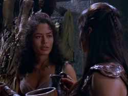 extant_XenaWarriorPrincess_1x12-BewareGreeksBearingGifts_2828