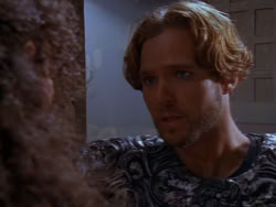 extant_XenaWarriorPrincess_1x12-BewareGreeksBearingGifts_2851