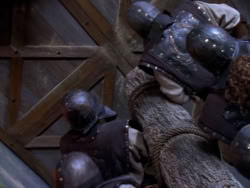 extant_XenaWarriorPrincess_1x12-BewareGreeksBearingGifts_2941