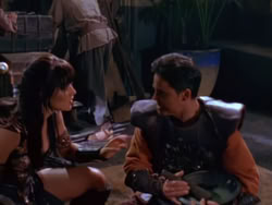 extant_XenaWarriorPrincess_1x12-BewareGreeksBearingGifts_2956
