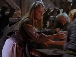 extant_XenaWarriorPrincess_1x12-BewareGreeksBearingGifts_3003