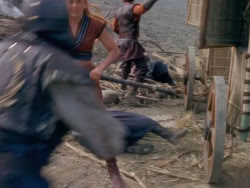 extant_XenaWarriorPrincess_1x12-BewareGreeksBearingGifts_3123