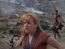 extant_XenaWarriorPrincess_1x12-BewareGreeksBearingGifts_3134