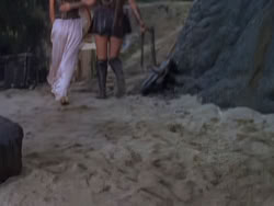 extant_XenaWarriorPrincess_1x12-BewareGreeksBearingGifts_3329