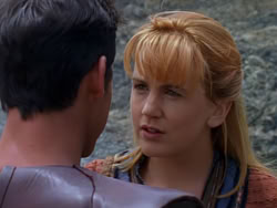 extant_XenaWarriorPrincess_1x12-BewareGreeksBearingGifts_3343