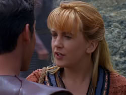 extant_XenaWarriorPrincess_1x12-BewareGreeksBearingGifts_3347