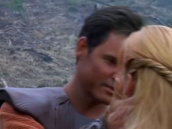 extant_XenaWarriorPrincess_1x12-BewareGreeksBearingGifts_3382