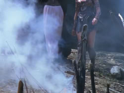 extant_XenaWarriorPrincess_1x12-BewareGreeksBearingGifts_3411