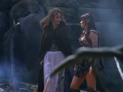 extant_XenaWarriorPrincess_1x12-BewareGreeksBearingGifts_3417