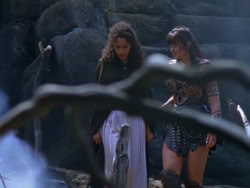 extant_XenaWarriorPrincess_1x12-BewareGreeksBearingGifts_3419