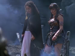 extant_XenaWarriorPrincess_1x12-BewareGreeksBearingGifts_3425