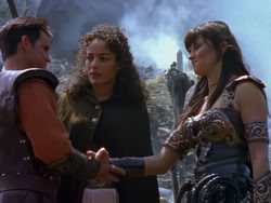 extant_XenaWarriorPrincess_1x12-BewareGreeksBearingGifts_3456