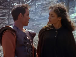 extant_XenaWarriorPrincess_1x12-BewareGreeksBearingGifts_3471