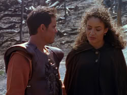 extant_XenaWarriorPrincess_1x12-BewareGreeksBearingGifts_3477