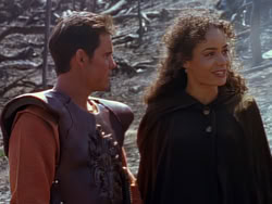 extant_XenaWarriorPrincess_1x12-BewareGreeksBearingGifts_3482