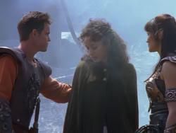 extant_XenaWarriorPrincess_1x12-BewareGreeksBearingGifts_3494