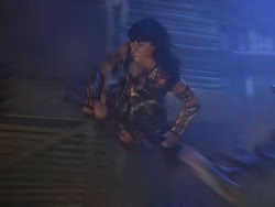 extant_XenaWarriorPrincess_1x13-AthensCityAcademyOfThePerformingBards_0024