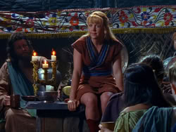 extant_XenaWarriorPrincess_1x13-AthensCityAcademyOfThePerformingBards_0041